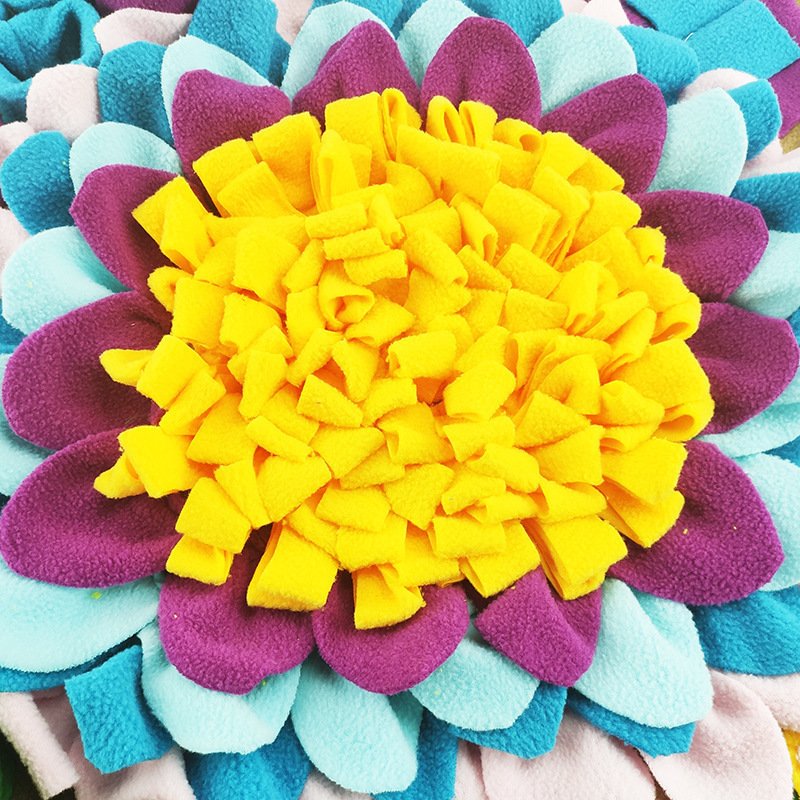 Pet Snuffle Mat For Dogs Interactive Feed Game Sunflower Suction Cups Dog Treats Feeding Mat With Puzzles Encourages Natural Foraging Skills - 2