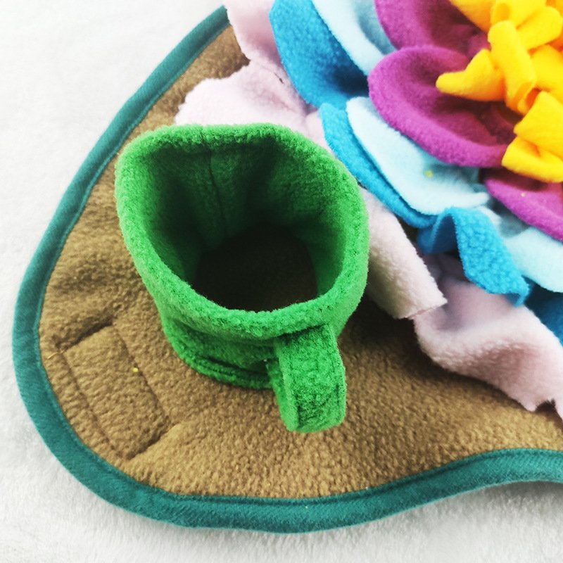 Pet Snuffle Mat For Dogs Interactive Feed Game Sunflower Suction Cups Dog Treats Feeding Mat With Puzzles Encourages Natural Foraging Skills - 3